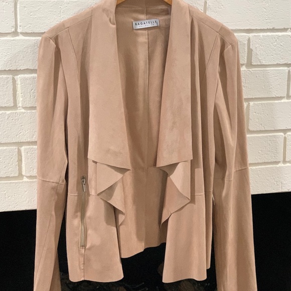 SOLD - Picture 2 of 12